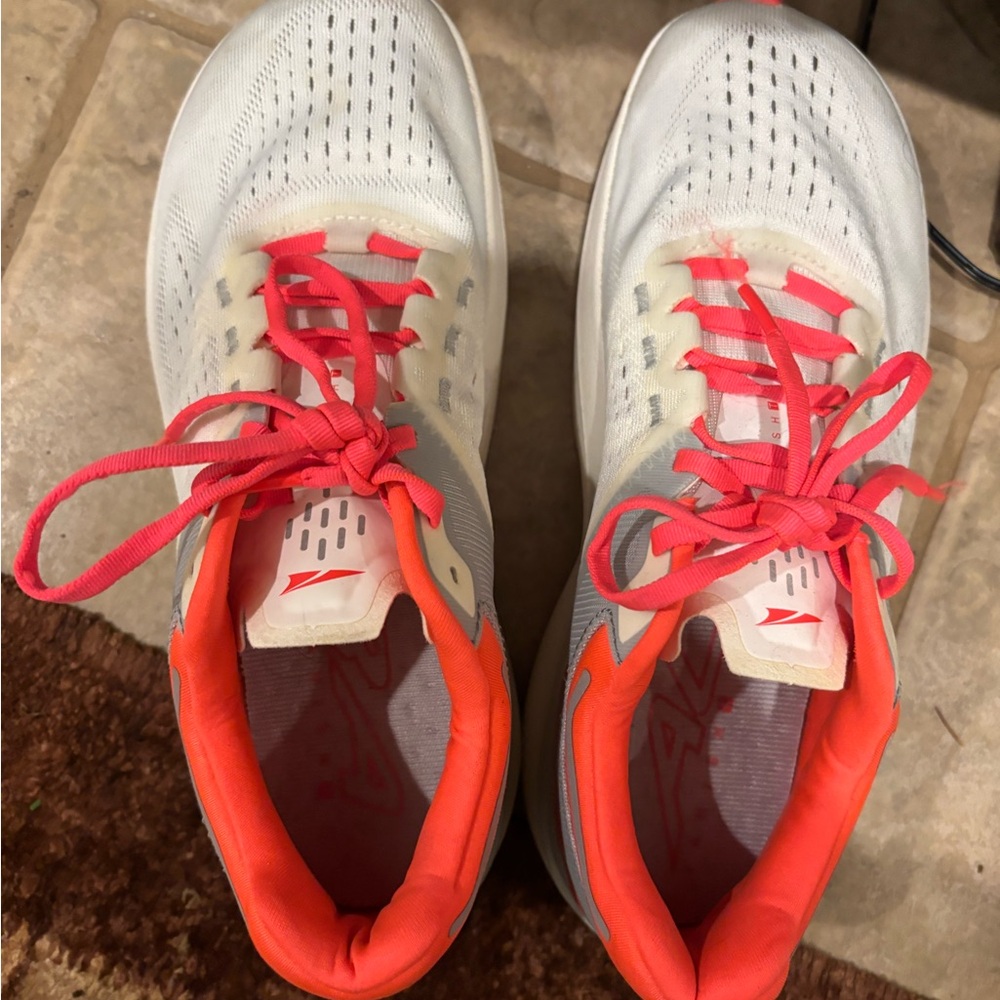 Altra Vanish Tempo Sneaker